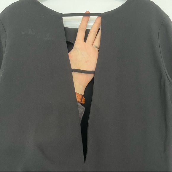 Forever 21 | Backless Top - Picture 3 of 5